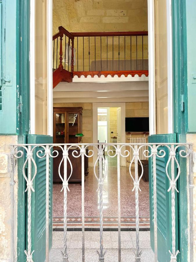 Vohis Luxury House - Fast Wi-Fi & Easy Parking Apartment Lecce Exterior photo