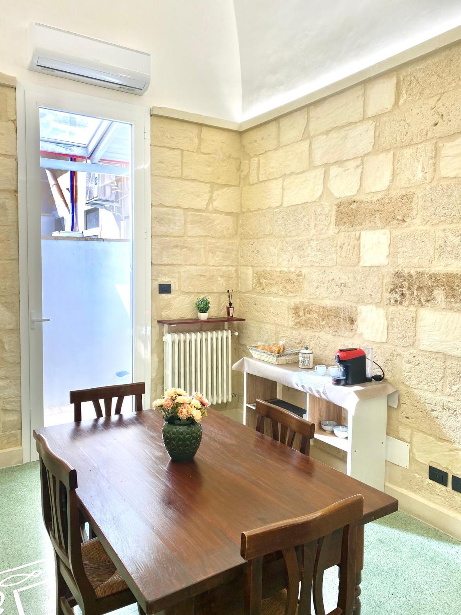 Vohis Luxury House - Fast Wi-Fi & Easy Parking Apartment Lecce Exterior photo