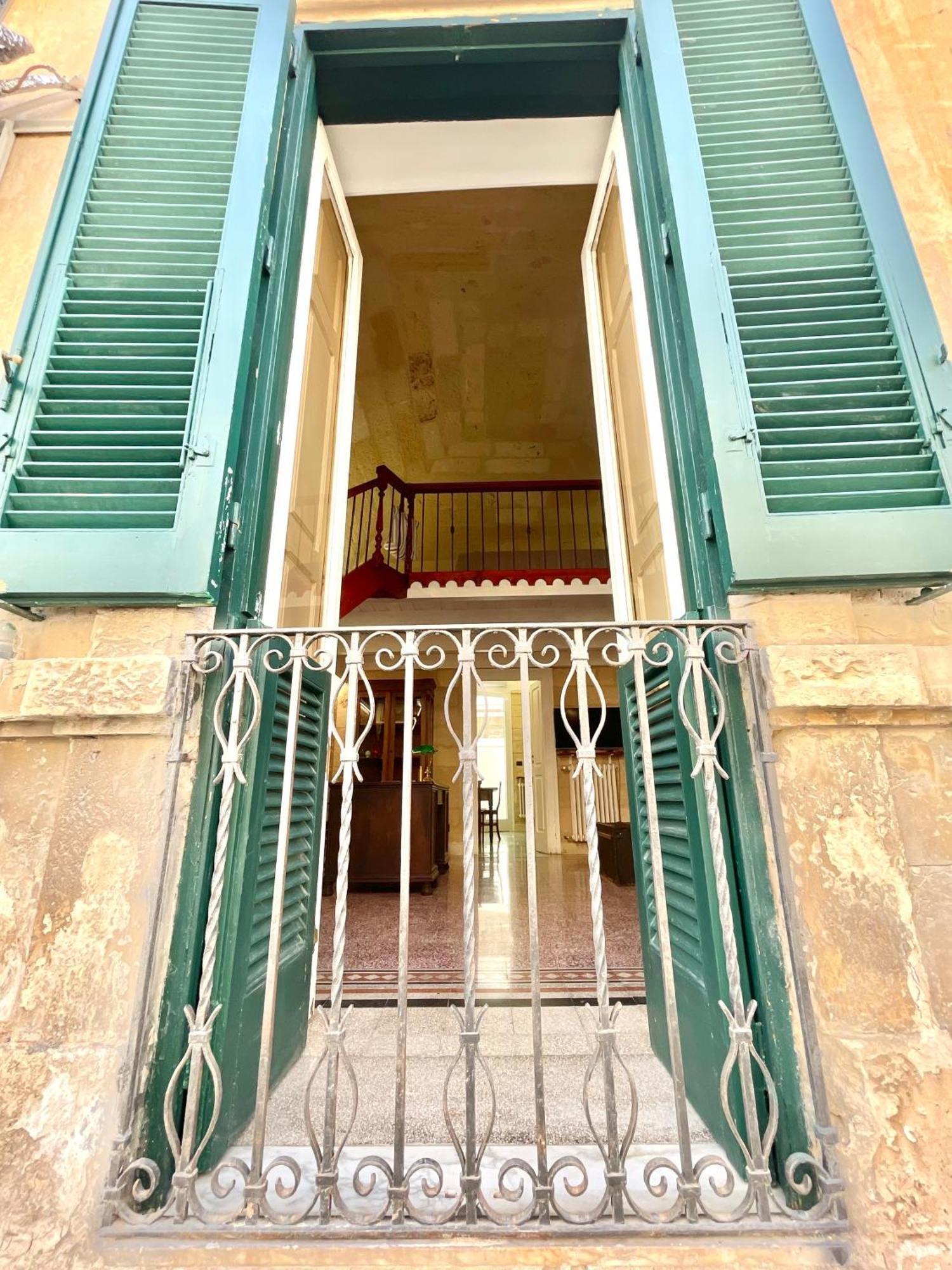 Vohis Luxury House - Fast Wi-Fi & Easy Parking Apartment Lecce Exterior photo